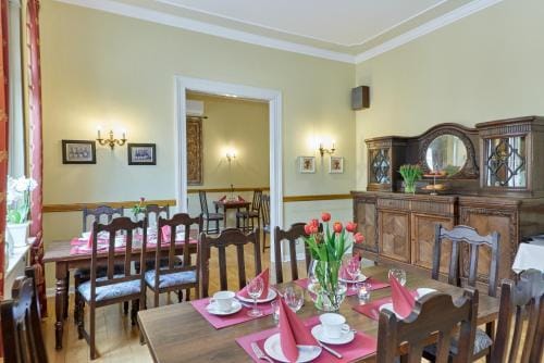 Hotel Sankt Maximilian Hotel in Graach an der Mosel