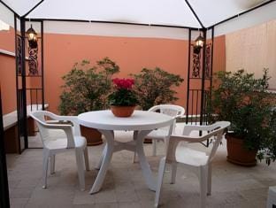 Monti Guest House - Affittacamere Hotel in Rome
