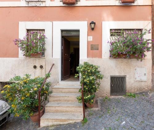 Monti Guest House - Affittacamere Hotel in Rome