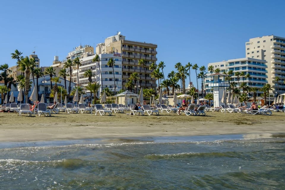 Les Palmiers Beach Boutique Hotel & Luxury Apartments Apartment hotel in Larnaca