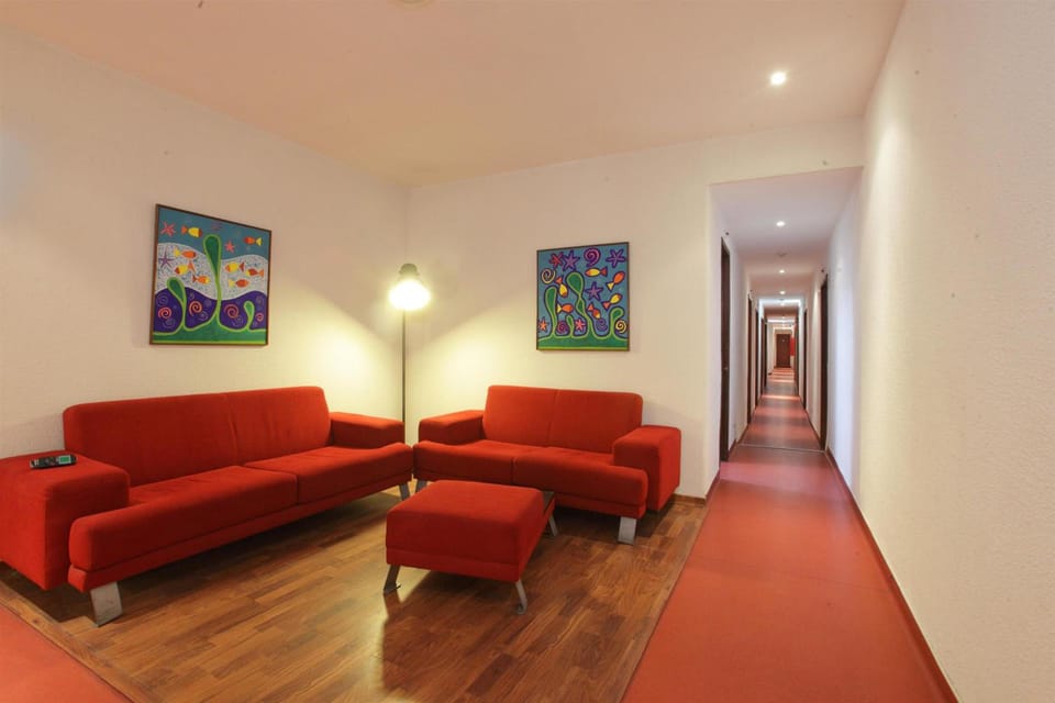 Residencial Mar e Sol Hotel in Costa da Caparica