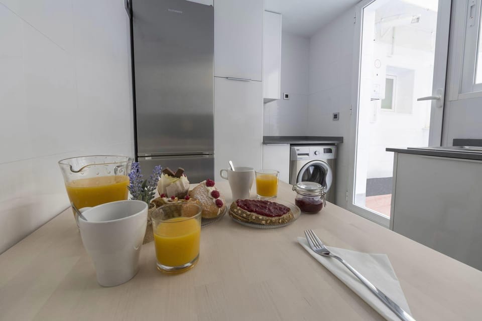 HQ Rooms Apartments San Vicente Hotel in Valencia