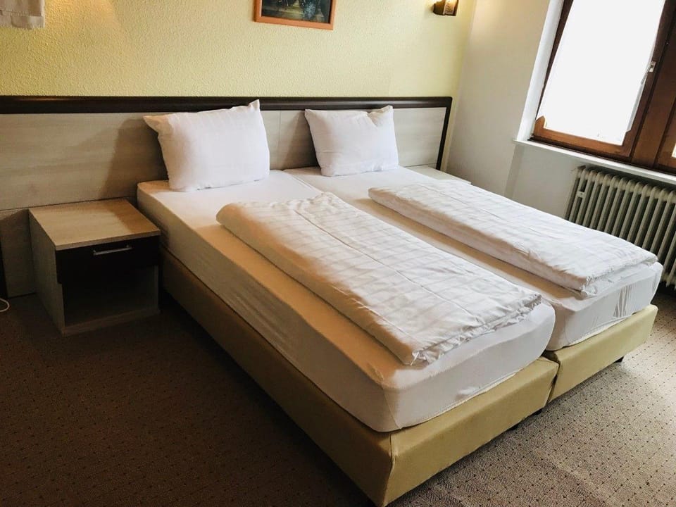 Hotel-Restaurant Germania Hotel in Graach an der Mosel