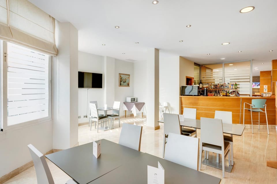 Bar/lounge