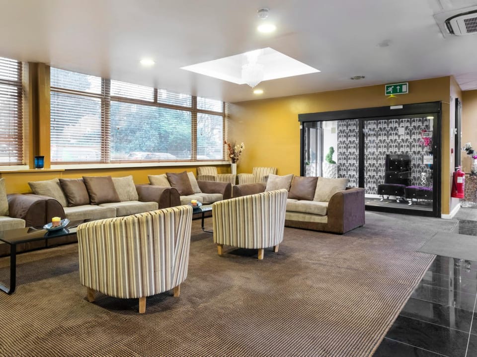 Stuart Hotel Hotel in Luton