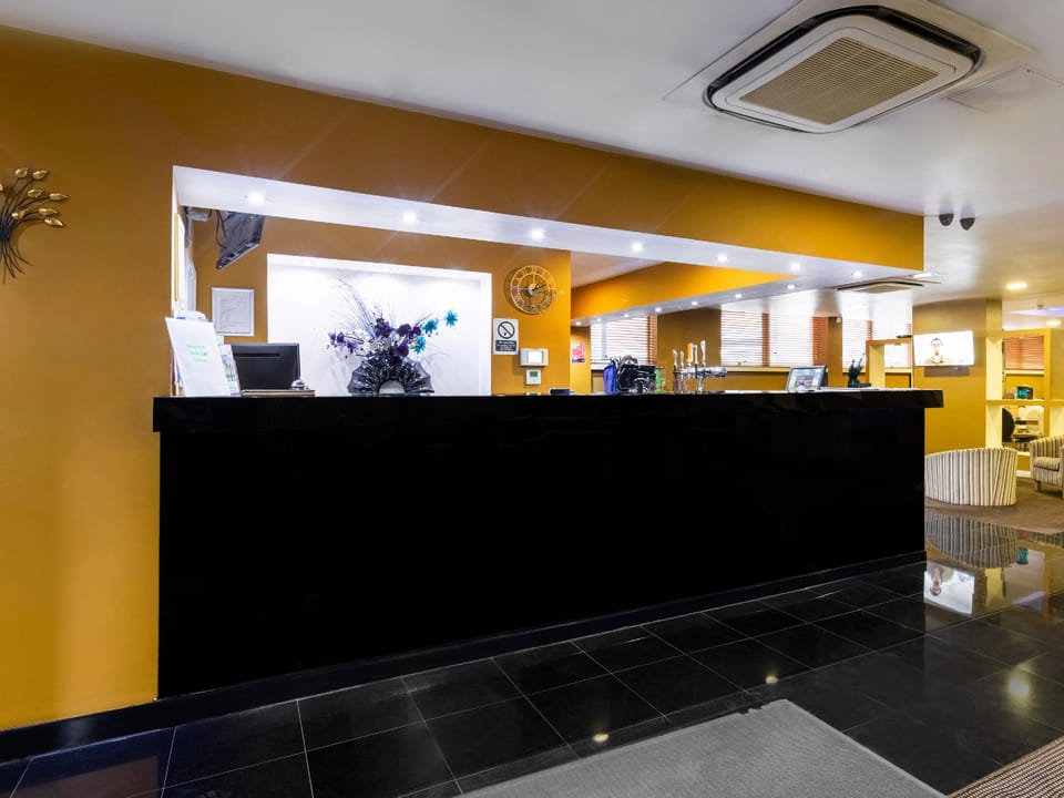 Stuart Hotel Hotel in Luton