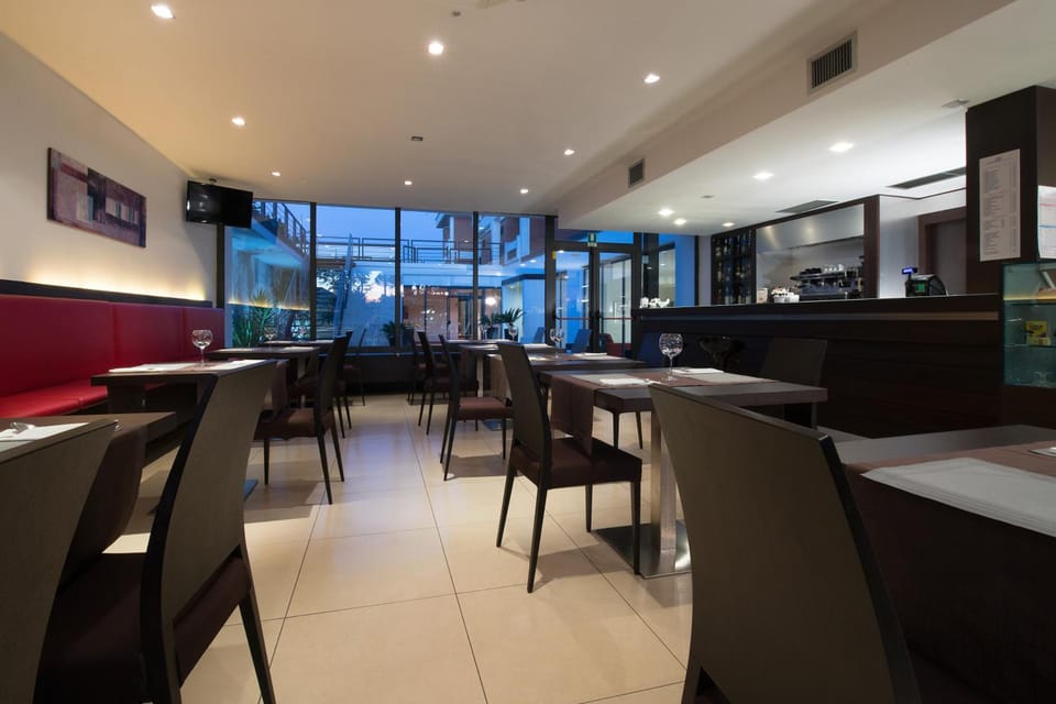 Bar/lounge