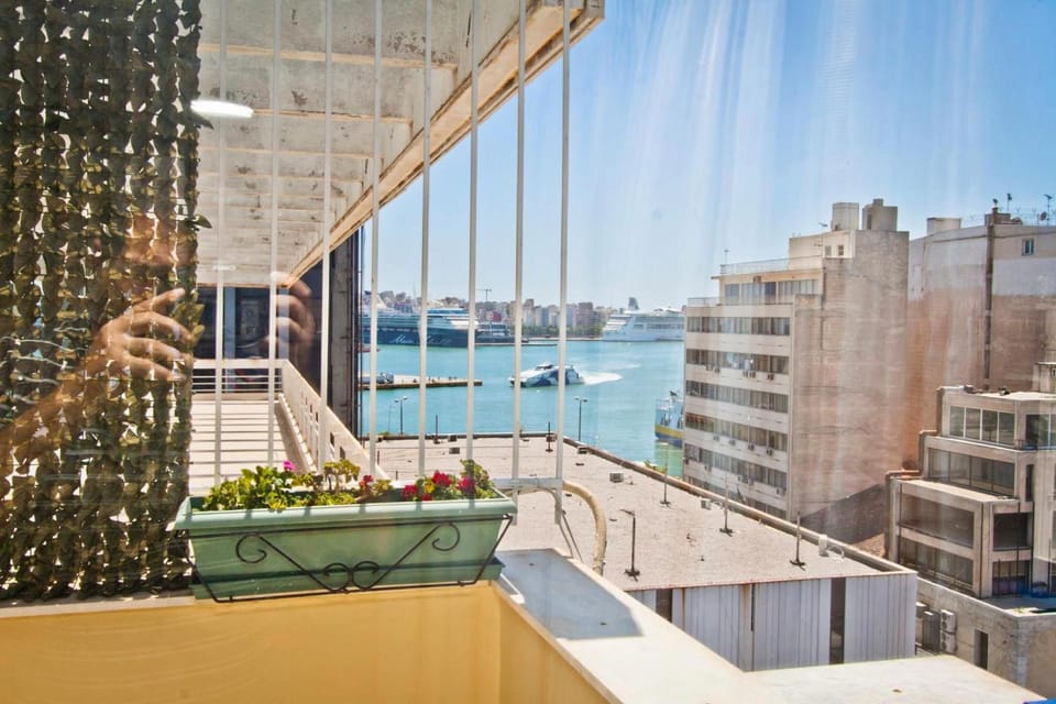 Triton Hotel Piraeus Hotel in Pireas