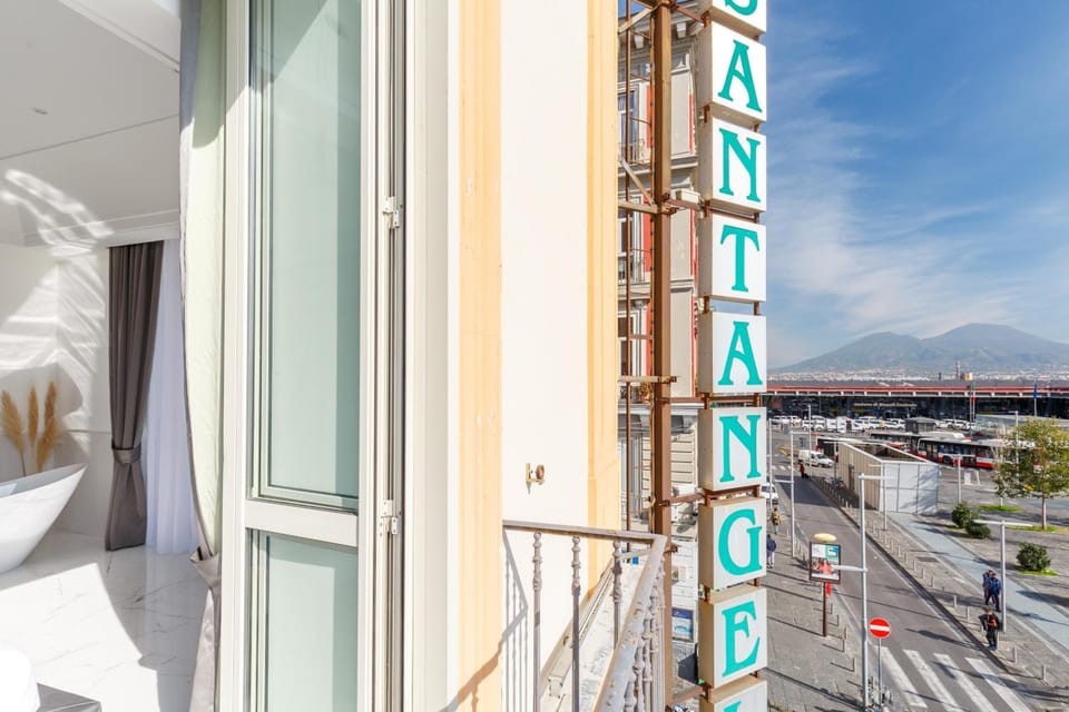 Hotel La Stazione Hotel in Naples