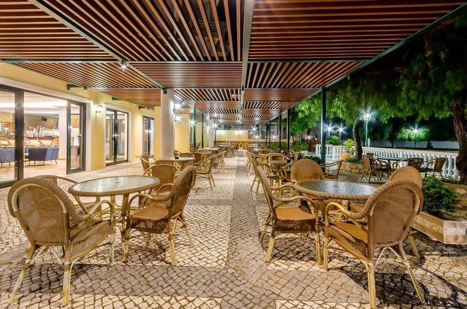 Bar/lounge