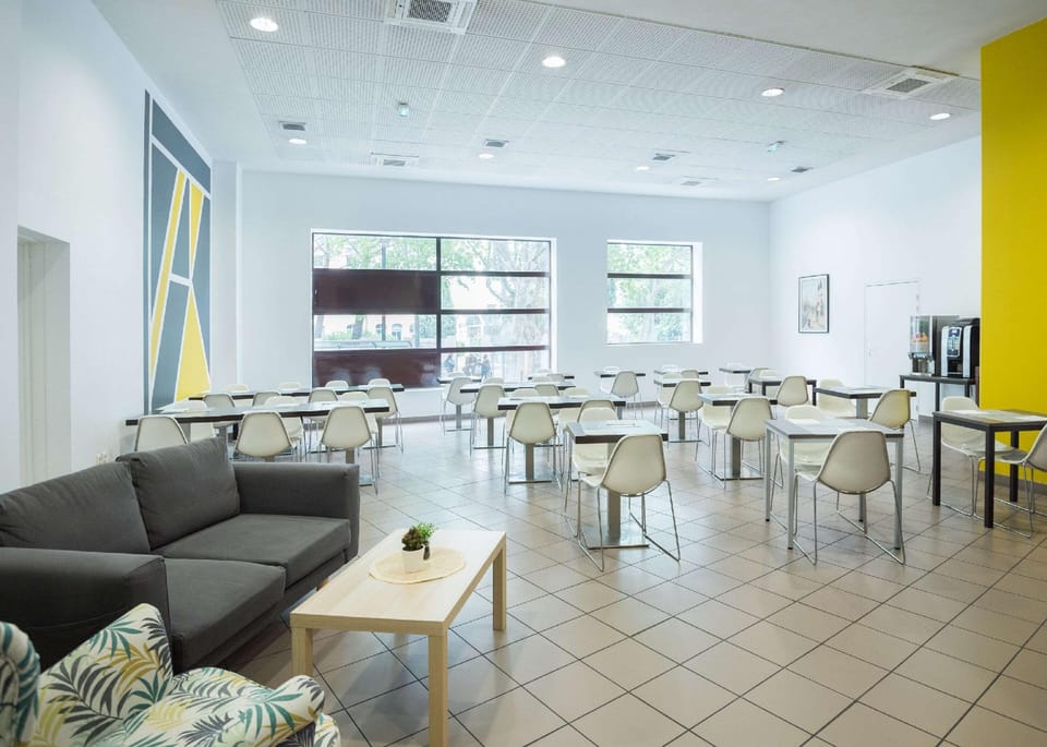 Comfort Aparthotel Nimes Centre Apartment hotel in Nimes