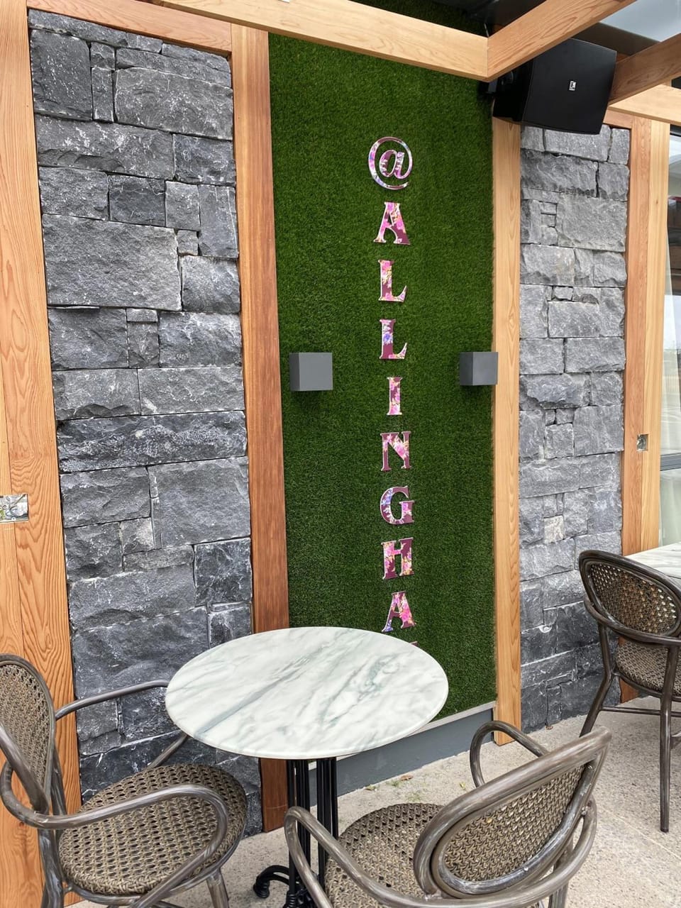 Allingham Arms Hotel Hotel in County Donegal