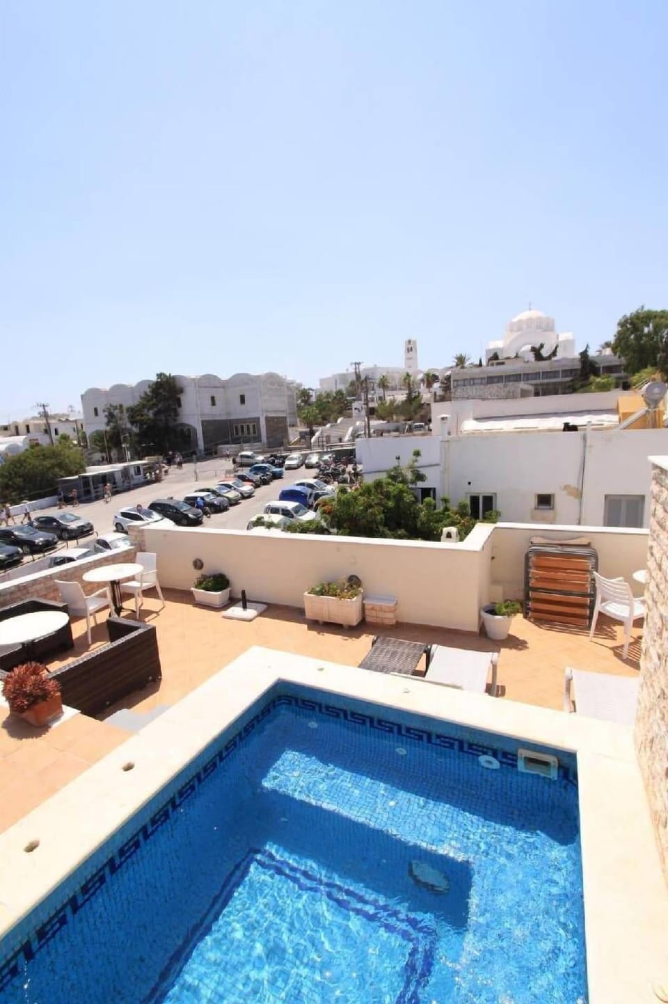 Villa Roussa Hotel in Thera