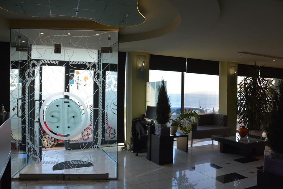 Scorpios Sea Side Hotel Hotel in Pireas