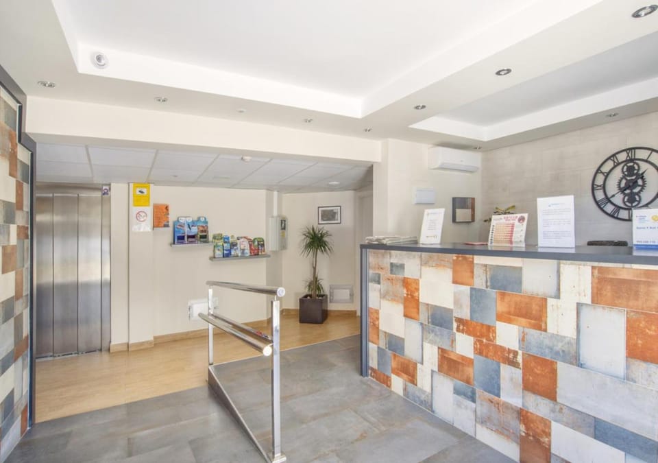 Club Playa Flores Apartment hotel in Torremolinos