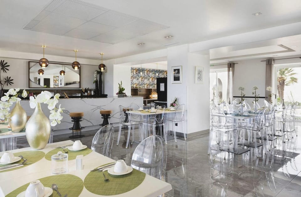 Santateresa Hotel in Bonifacio