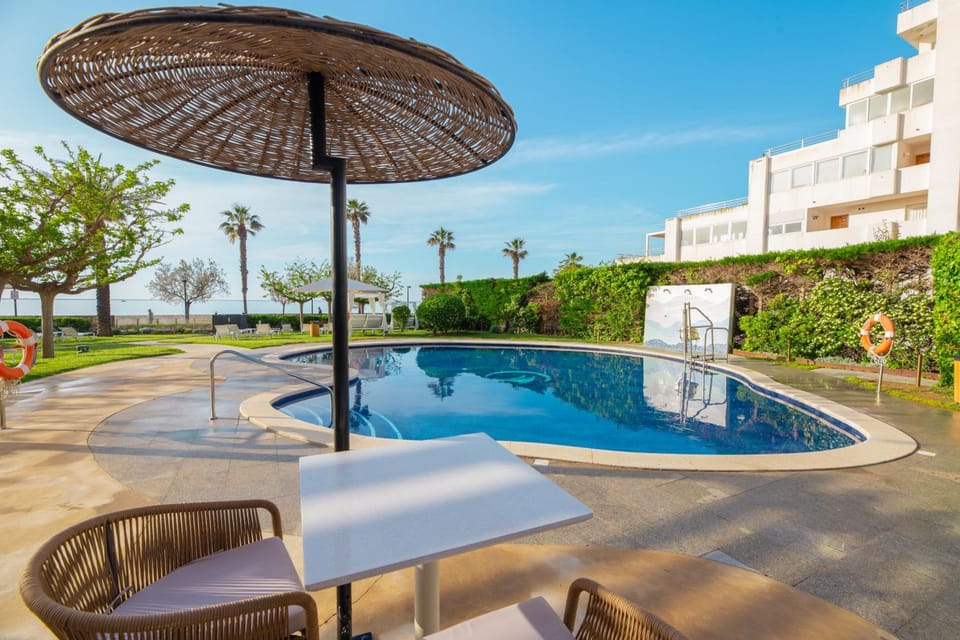 Prestige Victoria Hotel in Roses