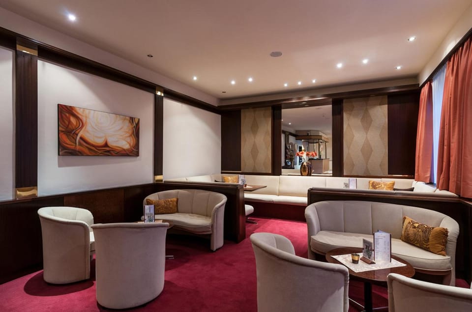 Bar/lounge