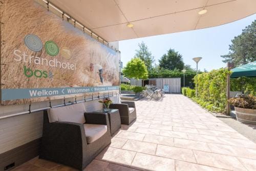 Strandhotel Bos en Duin Hotel in Oostkapelle