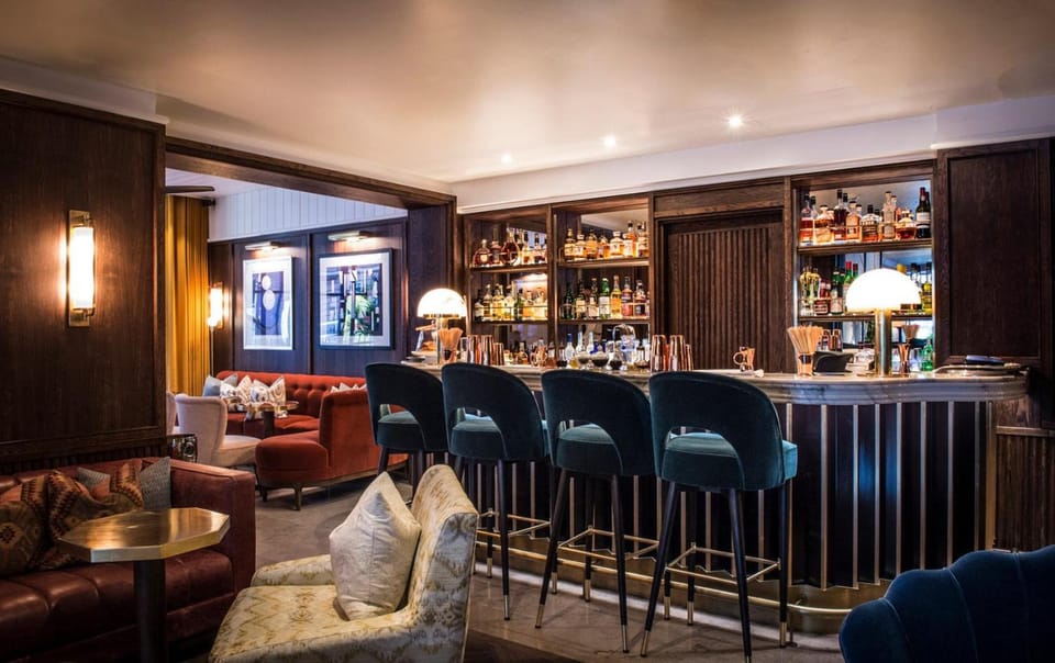 Bar/lounge