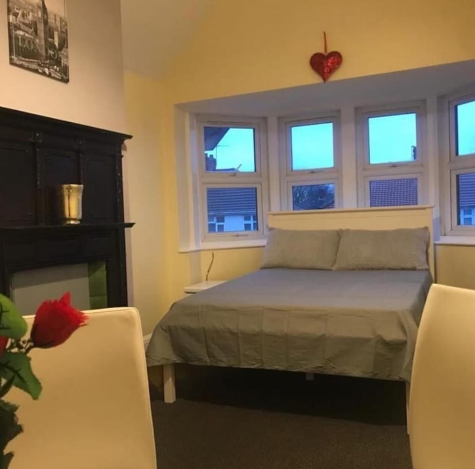 Heathrow Stay Hostel in Isleworth