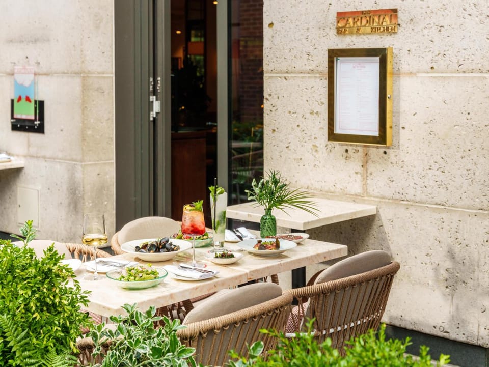 Leonardo Hotel London Aldgate – Formerly Hotel Saint Hotel in London