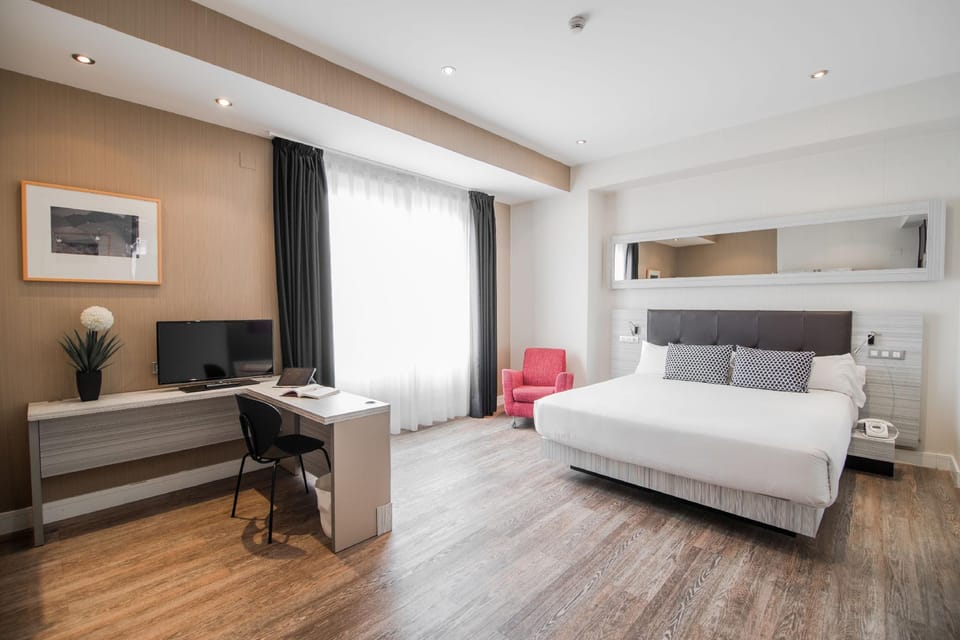 Petit Palace Puerta del Sol Hotel in Centro