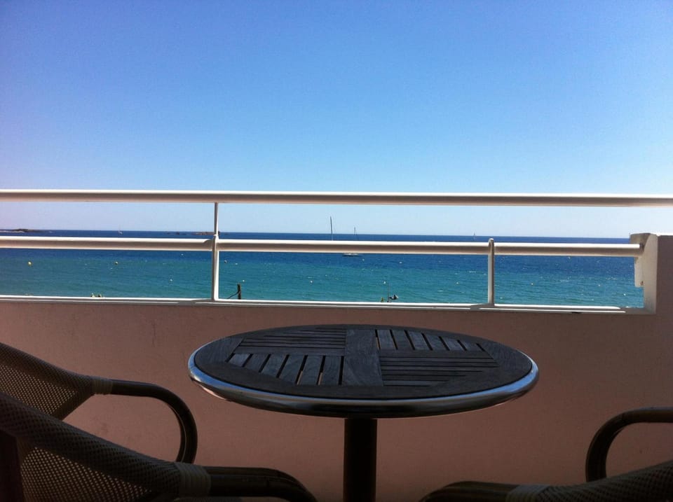 Les Palmiers Hotel in Fréjus