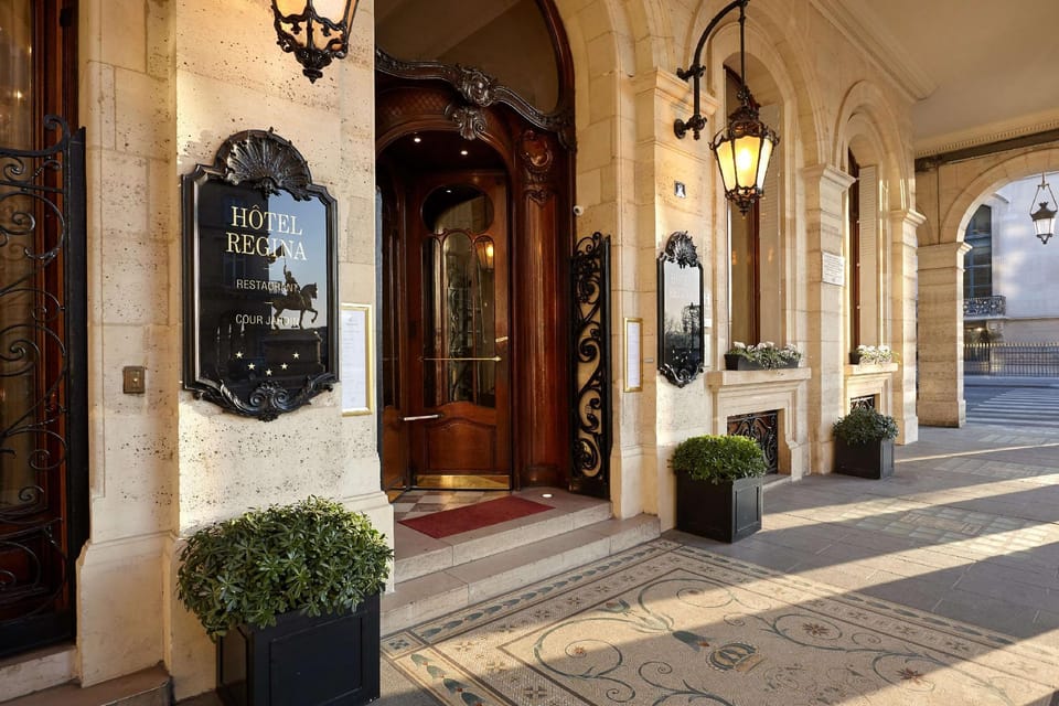 Hotel Regina Louvre Hotel in Paris