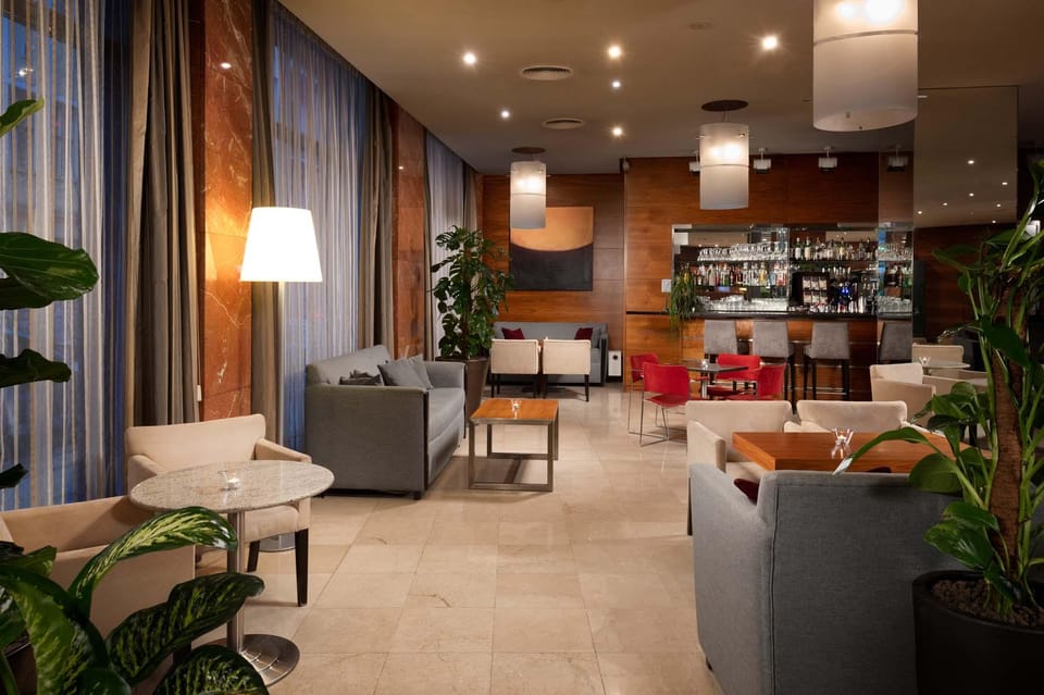 Bar/lounge