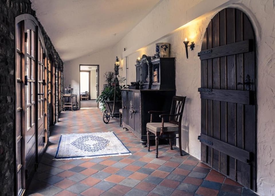 Hotel Restaurant De Roosterhoeve Hotel in Limburg (province)
