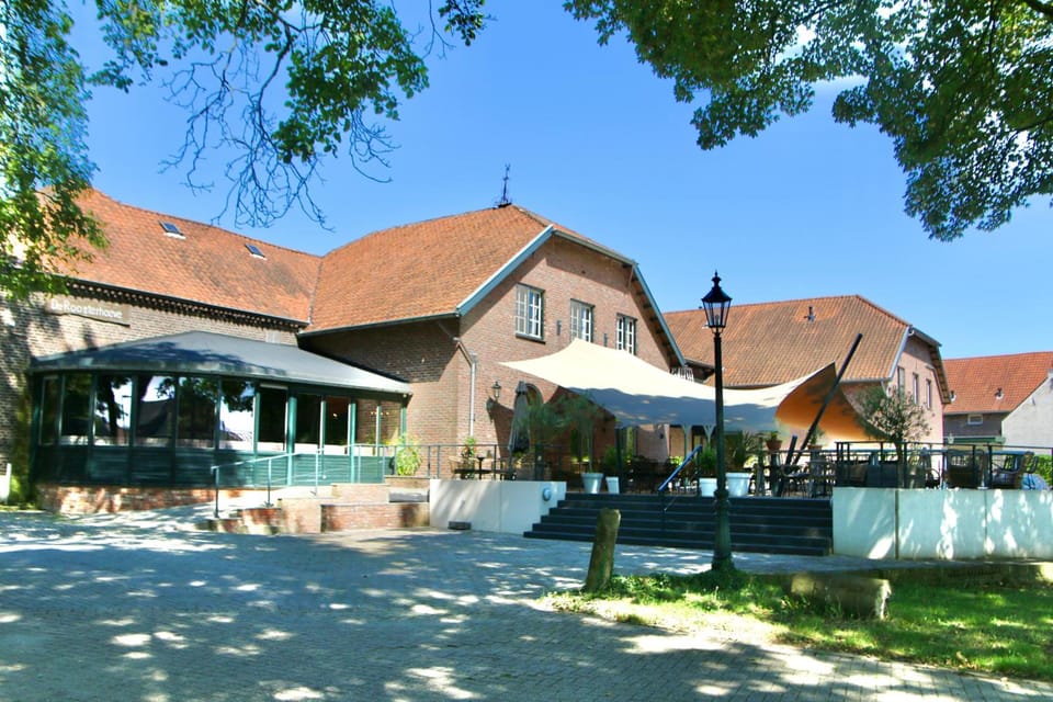 Hotel Restaurant De Roosterhoeve Hotel in Limburg (province)