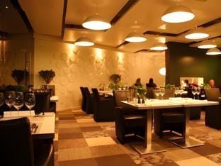 Hotel & Appartementen Royal Hotel in Zeeland, Netherlands