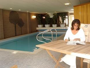 Hotel & Appartementen Royal Hotel in Zeeland, Netherlands