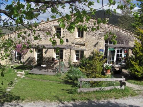 Malia - Chambres d'hotes & Gite Hotel in Provence-Alpes-Côte d'Azur