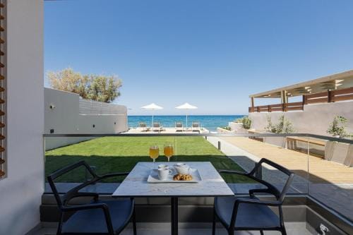 North Coast Seaside Suites Hotel in Rethymno