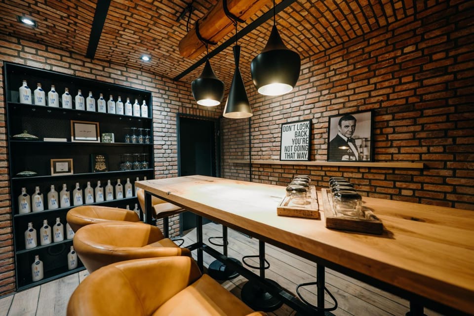 Bar/lounge