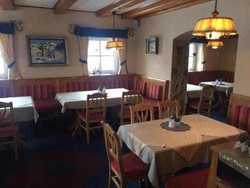 Gasthof Schone Aussicht Hotel in Tyrol