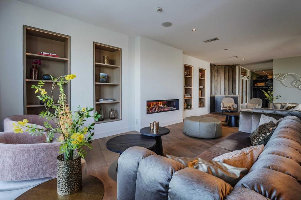 Bar/lounge