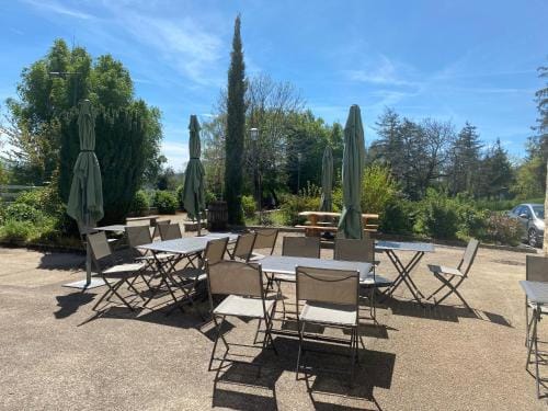 Gite - Auberge du Midi Hotel in Auvergne-Rhône-Alpes