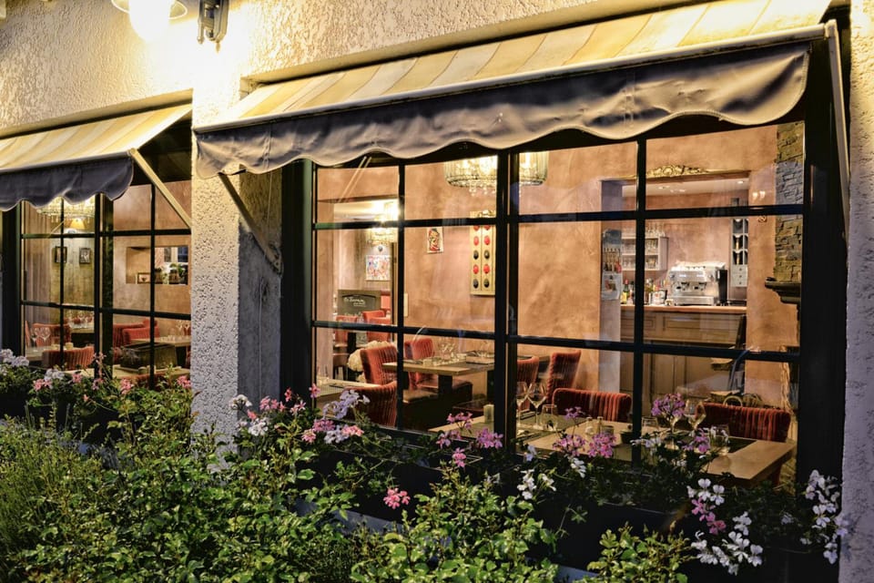 Auberge la Renaissance Inn in Île-de-France