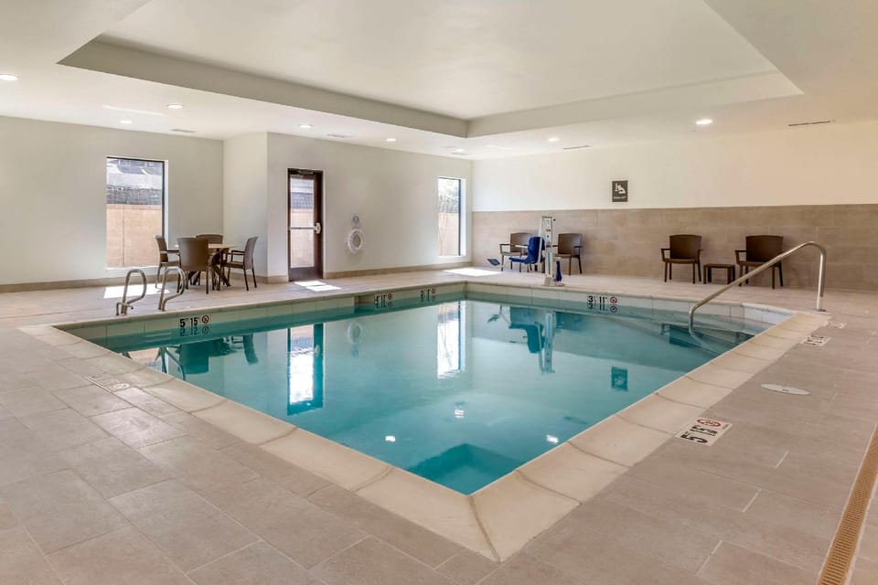 Comfort Suites Albuquerque Airport Hotel in Albuquerque