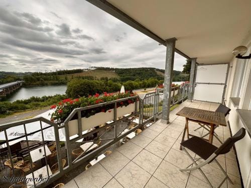 Schnutgenhof Ubernachtung am Biggesee Hotel in Hesse