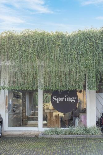 La Rose Villas and Suites Camp Canggu Hotel in North Kuta