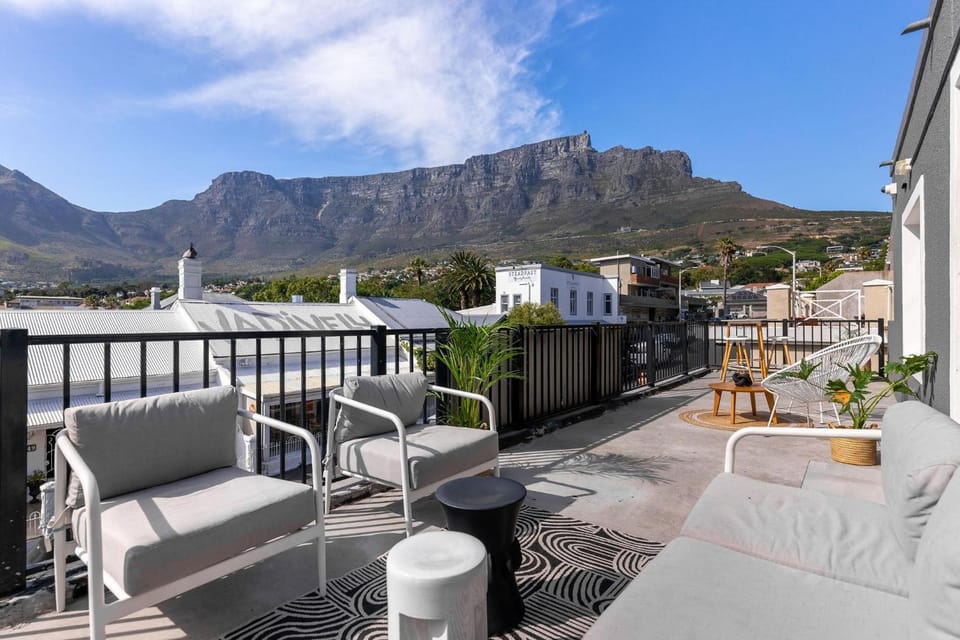 CURIOCITY Kloof Street Hostel in Cape Town