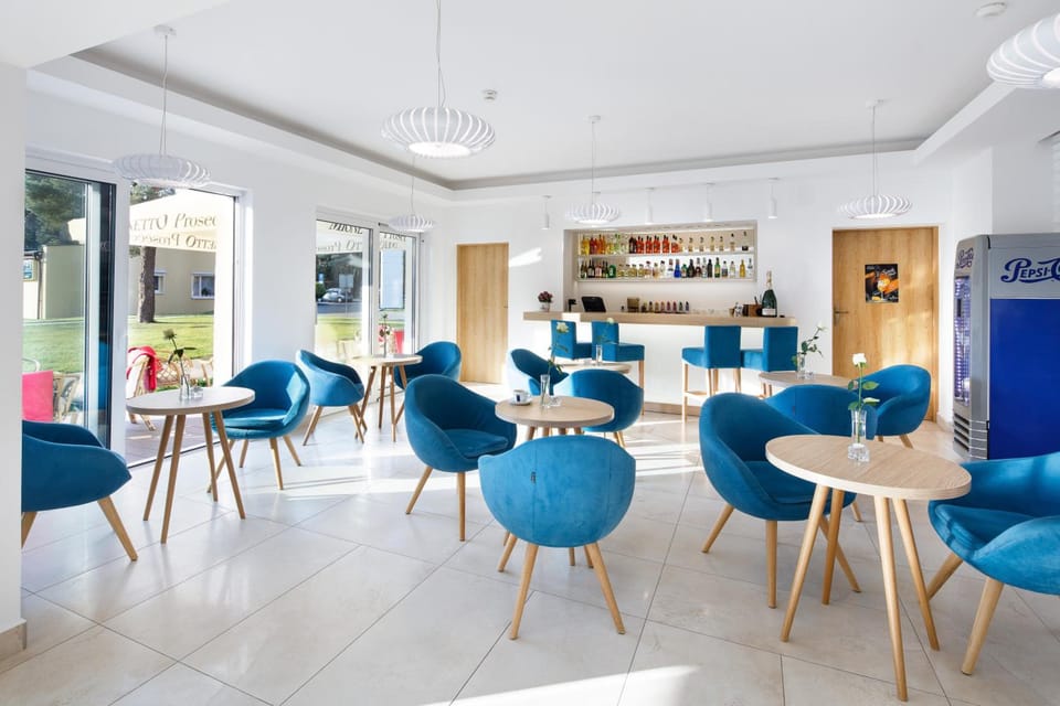 Bar/lounge
