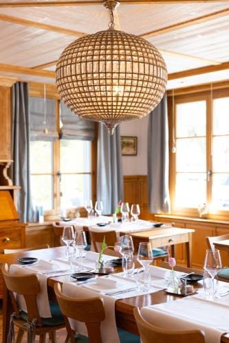Gasthof zum Schlussel La Meridienne Fribourg SA Hotel in Fribourg, Switzerland