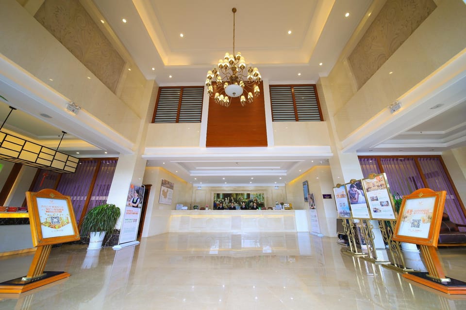 Vienna Hotel Kunming South High-Speed Railway Station Chenggong University Town Hotel in China