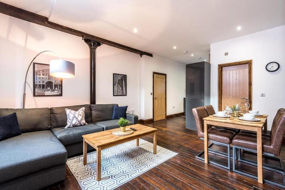 27 Stanley Street Aparthotel by UStay Hotel in Liverpool