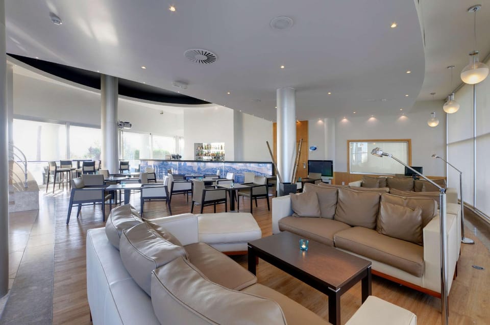 Bar/lounge